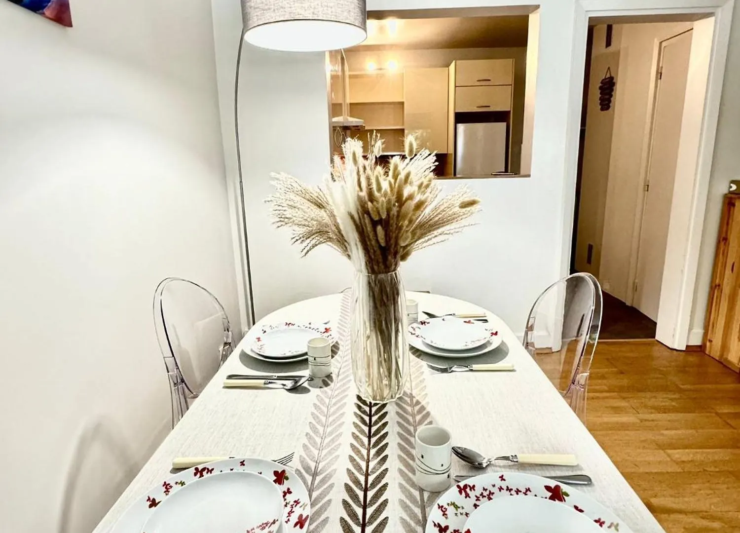 2 Bedrooms Paris Near Tour Eiffel Free Parking High Security 0*,  Frankreich